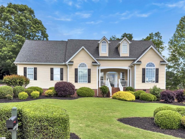 713 Austin Woods Court sold home in Chestnut Hill Plantation, Greer, SC