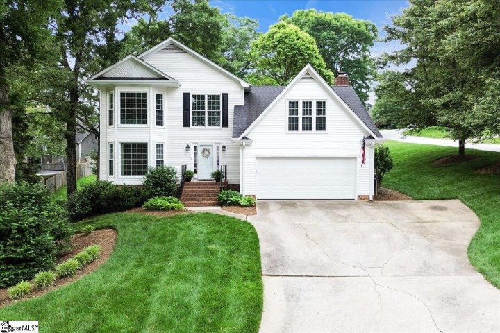 100 Firethorne Drive sold home in Silverleaf, Greer, SC