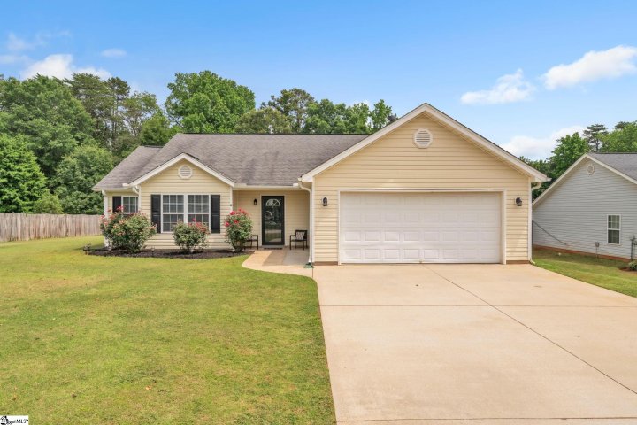 205 Glastonbury Drive sold home in Autumn Hills, Greer, SC