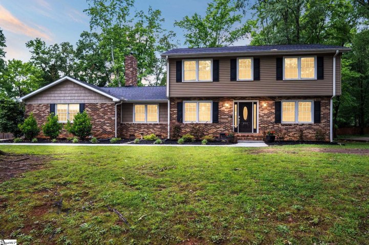 204 Gilder Creek Drive sold home in Forrester Woods, Greenville, SC