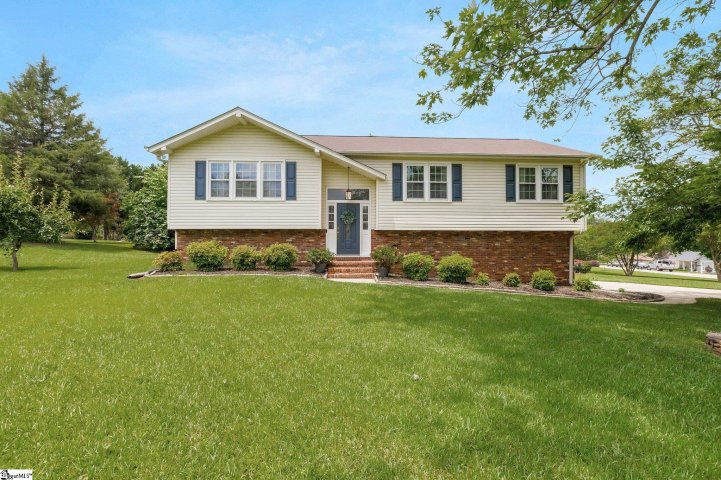 4600 Coach Hill Drive sold home in Coach Hills, Greenville, SC