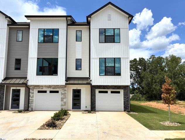 15 Pikewood Lane sold home in Holly View, Greenville, SC
