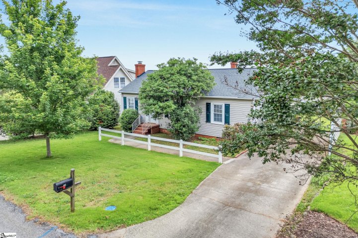 23 Fore Avenue sold home in East Highland Estates, Greenville, SC
