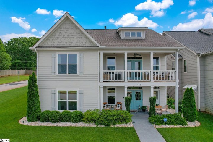 914 Blue Moon Street sold home in Stillwaters Of Lake Robinson, Taylors, SC