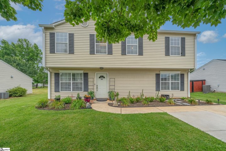 305 Tripmont Court sold home in Martins Grove, Simpsonville, SC
