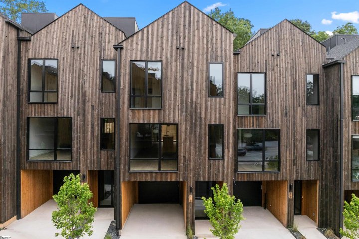 16 Nordic Lane active home in Norden On Stone, Greenville, SC