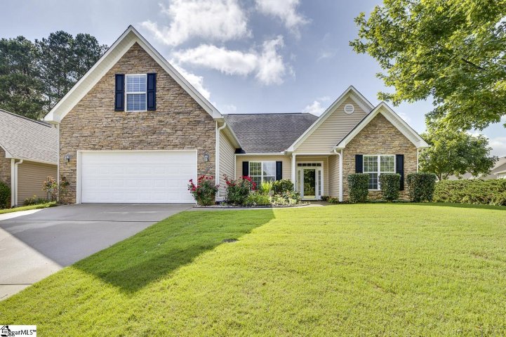 4 Hanging Moss Lane sold home in Shadow Moss, Greenville, SC