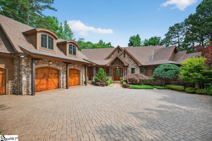 915 Rippling Water Way sold home in The Cliffs At Keowee Falls South, Salem, SC