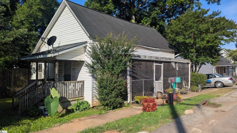 109 Hammett Street sold home in Poe Mill, Greenville, SC