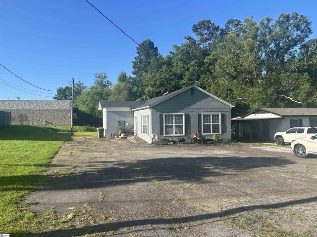 101 Elm Street pending home in College View, Clinton, SC