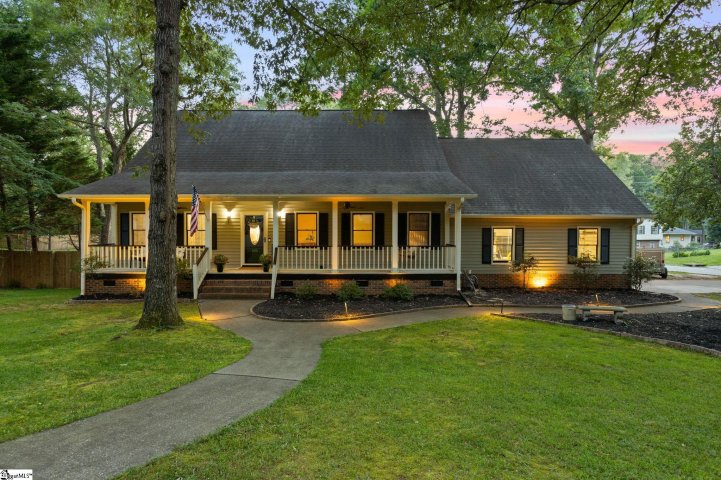 105 Fox Chase Court sold home in Hunters Woods, Simpsonville, SC