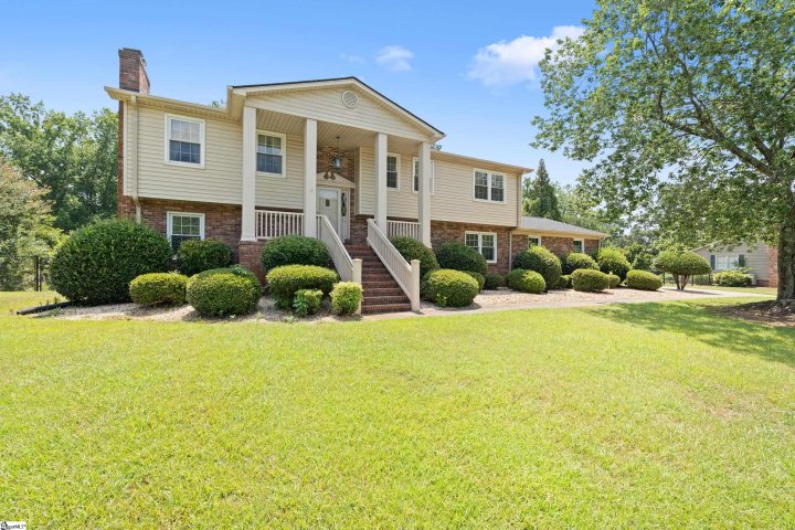 725 Parkins Mill Road sold home in Parkins Mill, Greenville, SC