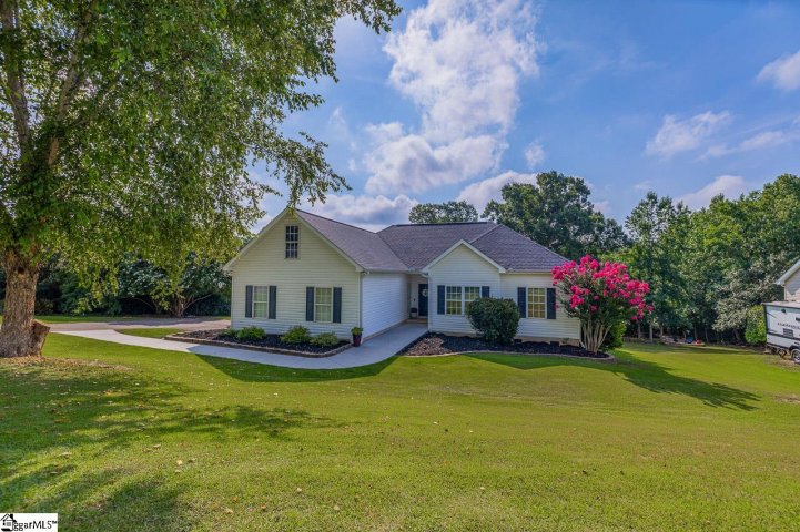 715 S Alderwood Drive sold home in Lightwood Farms, Woodruff, SC