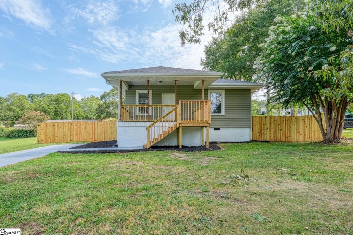 121 Beth Street sold home in Serene Heights, Greer, SC