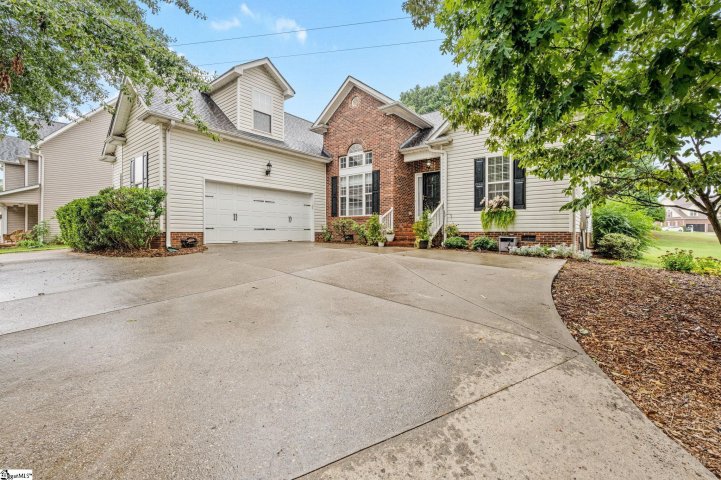 401 Meadow Hill Way sold home in Brushy Meadows, Greer, SC