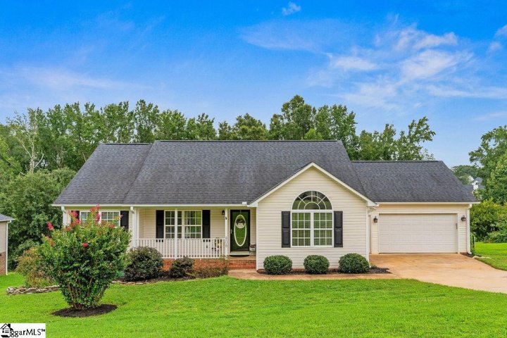 808 N Alderwood Road sold home in Lightwood Farms, Woodruff, SC