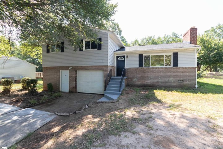 110 E Belvedere Road sold home in South Forest Estates, Greenville, SC