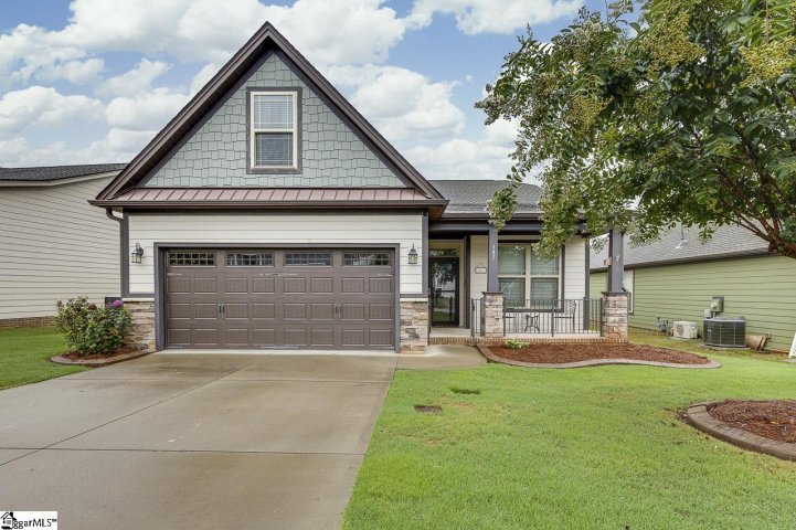 187 Bur Oak Drive sold home in Seven Oaks, Taylors, SC