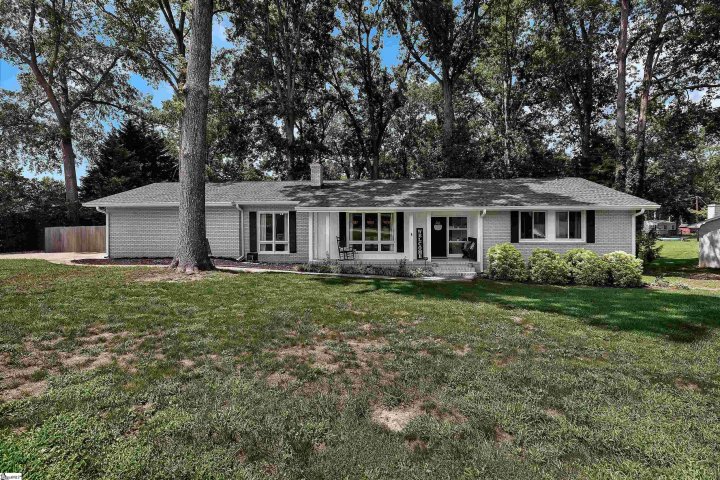 402 Long Forest Circle sold home in Stonewall Woods, Anderson, SC