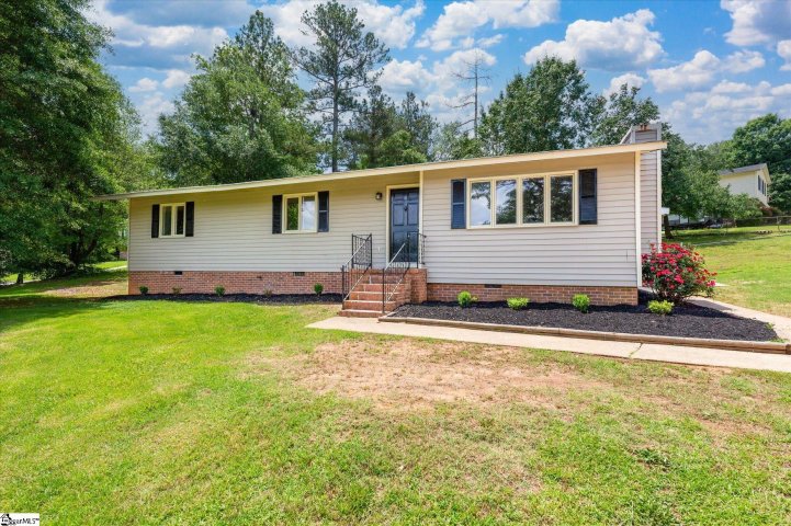 107 Sherry Lane sold home in Whispering Pines, Easley, SC