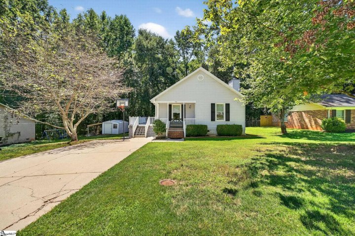 221 Cardington Avenue sold home in Chesterfield Estates, Piedmont, SC