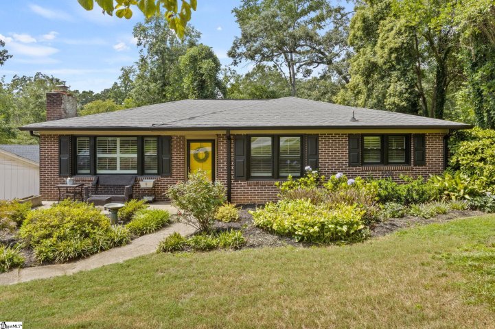 108 Robin Hood Road sold home in Sherwood Forest, Greenville, SC
