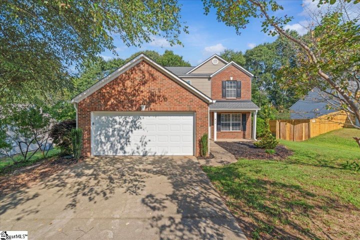 Homes in Revis Falls, Simpsonville