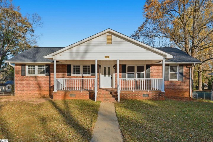 234 Ferndale Drive sold home in Ferndale, Boiling Springs, SC