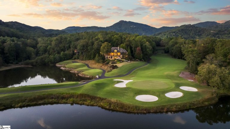 15 Water View Court active home in Cliffs Valley, Travelers Rest, SC