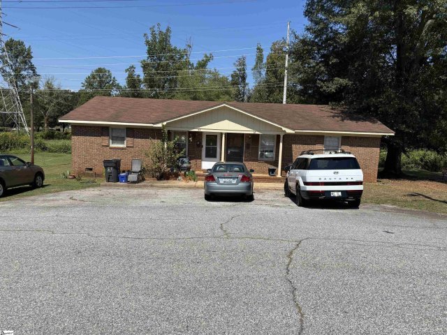 62 Circle Drive active home in San Souci Heights, Greenville, SC