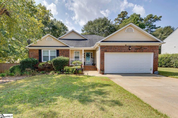 4 Natchez Drive sold home in Planters Row, Mauldin, SC