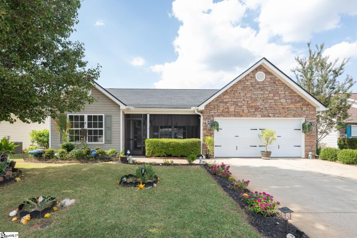 3 Heatherfield Drive sold home in Fairview Chase, Simpsonville, SC