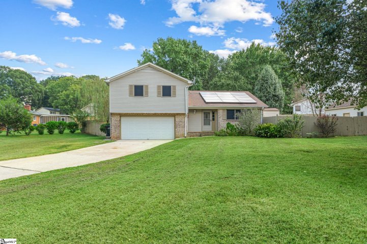101 Menlo Drive sold home in Brentwood, Simpsonville, SC