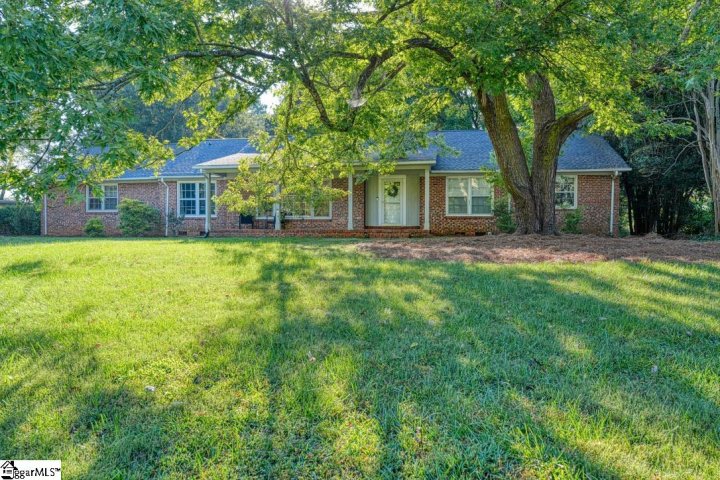 320 Fairlane Drive sold home in Pierce Acres, Spartanburg, SC