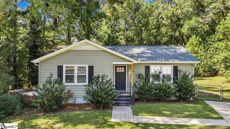 4 Cloverdale Court sold home in Bellingham, Simpsonville, SC