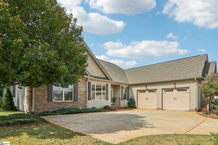 5 Winding Walk Way sold home in Silver Meadows, Taylors, SC
