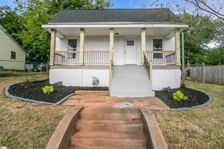 1512 Buncombe Road sold home in Poe Mill, Greenville, SC