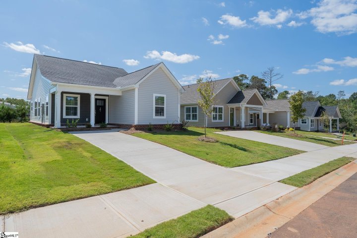 101 Thorndike Way active home in Lakeview At Berea, Greenville, SC
