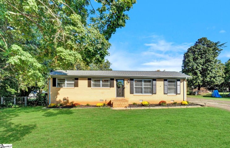 3038 Elmhurst Drive sold home in Springfield, Boiling Springs, SC