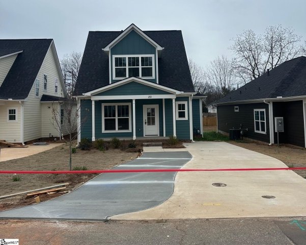 20 N Georgia Avenue active home in Judson Mill, Greenville, SC