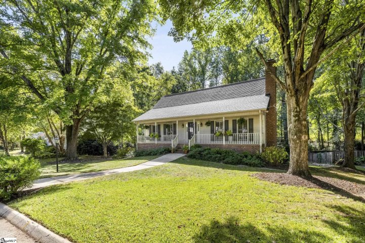 Homes in Meadowbrooke, Greenville
