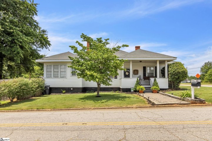 1 Lawrence Street sold home in Pacific Mills, Lyman, SC
