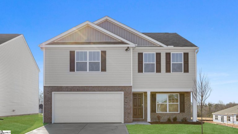 Homes in Cascade Point, Seneca