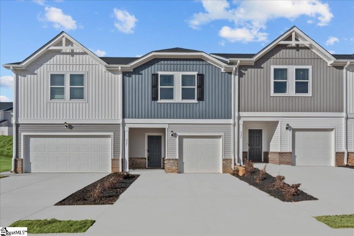 427 Blissful Court pending home in Northbrook Village Townes, Taylors, SC