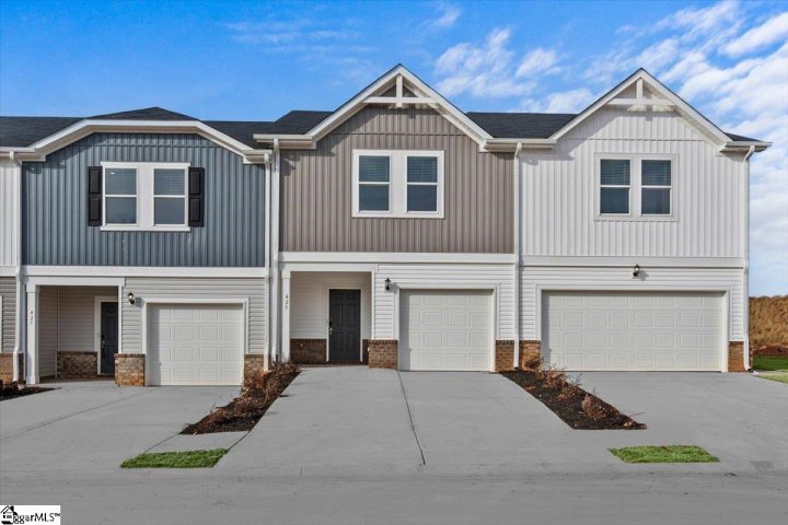 429 Blissful Court active home in Northbrook Village Townes, Taylors, SC