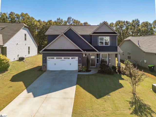 709 Silver Pines Lane active home in Woods At Pine Ridge, Duncan, SC