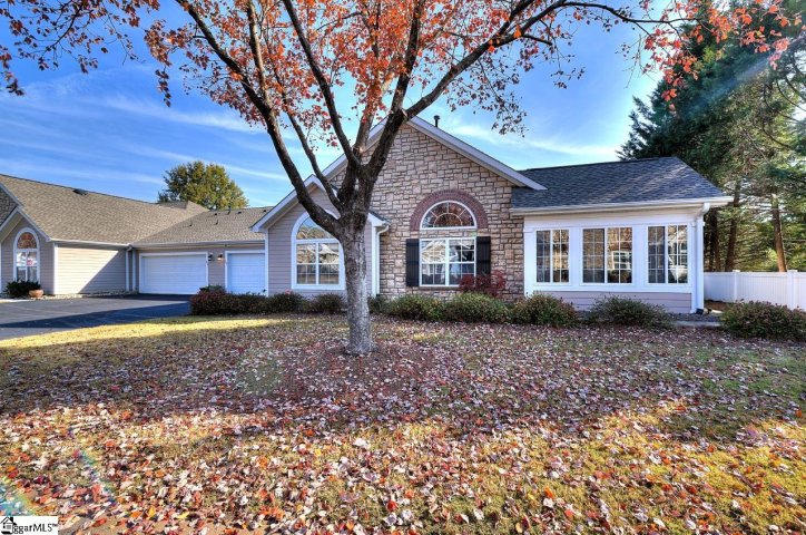 142 Ravines Lane sold home in The Ravines at Woodridge, Spartanburg, SC
