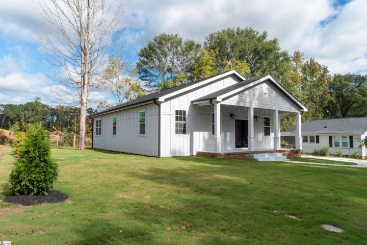 Homes in League Estates, Simpsonville