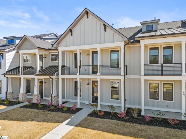 1305 S Pinot Road pending home in Townes At Squires Pointe, Duncan, SC