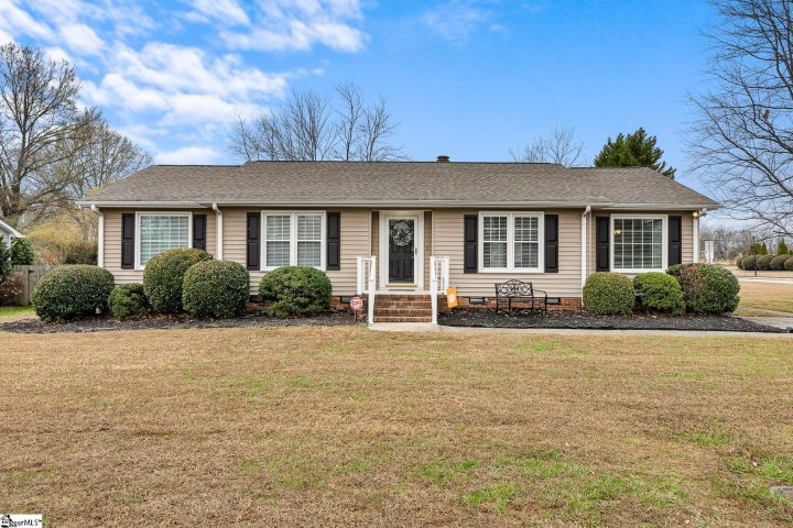 100 De Kalb Drive sold home in Canebrake, Greer, SC